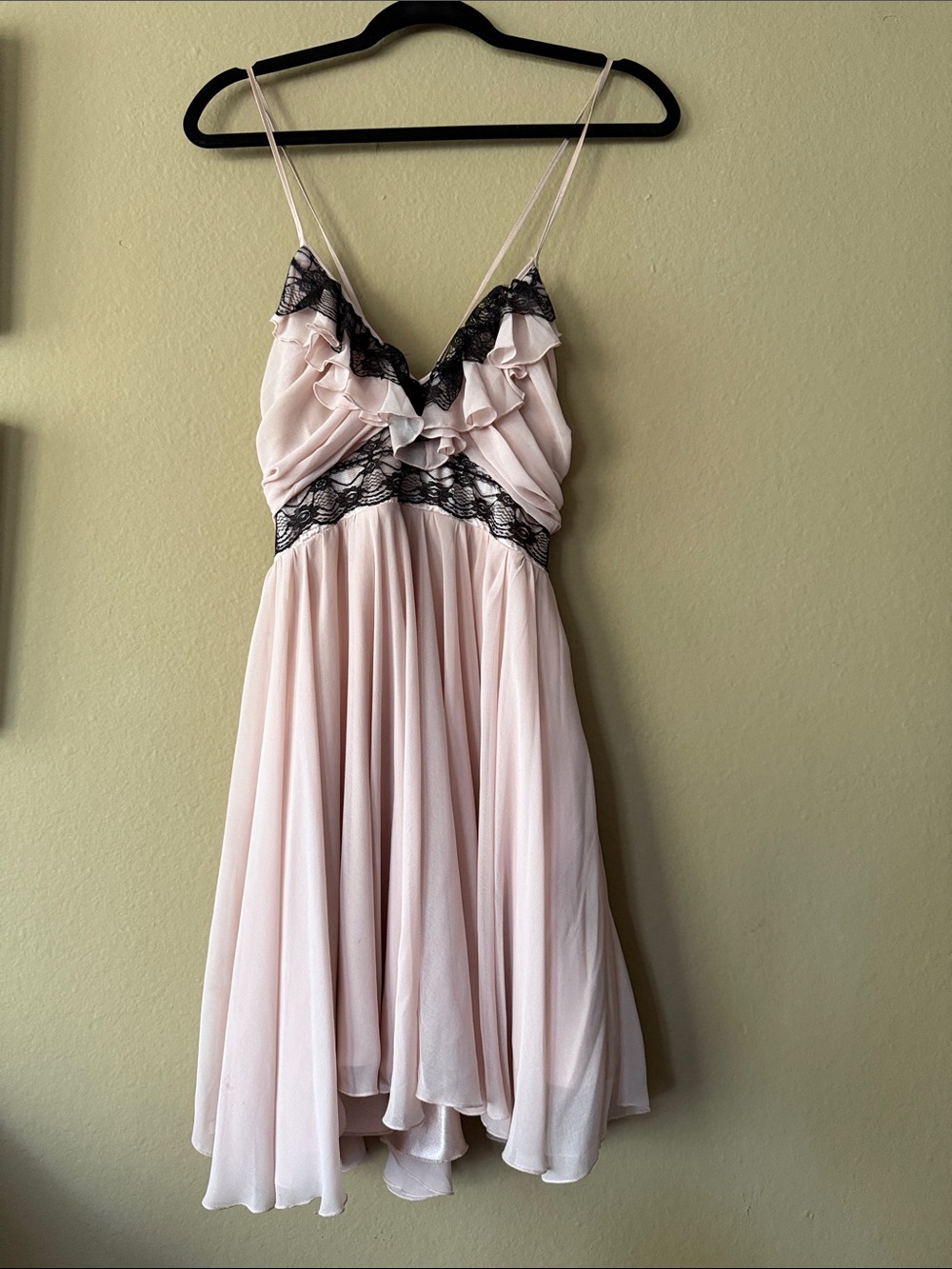 Stunning Lipsy London dress